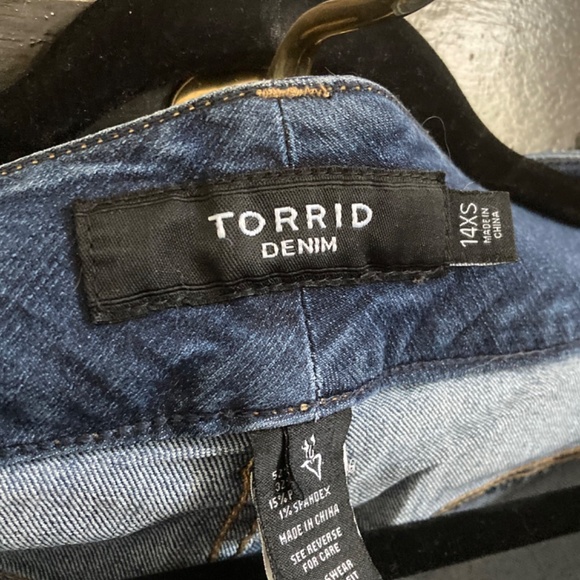 Set of 2 Torrid Jegging Skinny Super Stretch High-Rise Jean sz 14XS - Picture 6 of 9